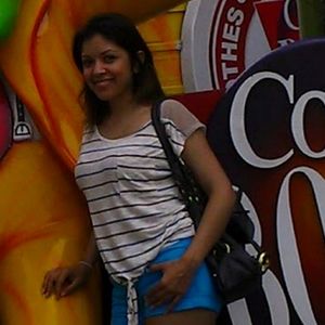 Meet your Posher, Yanette